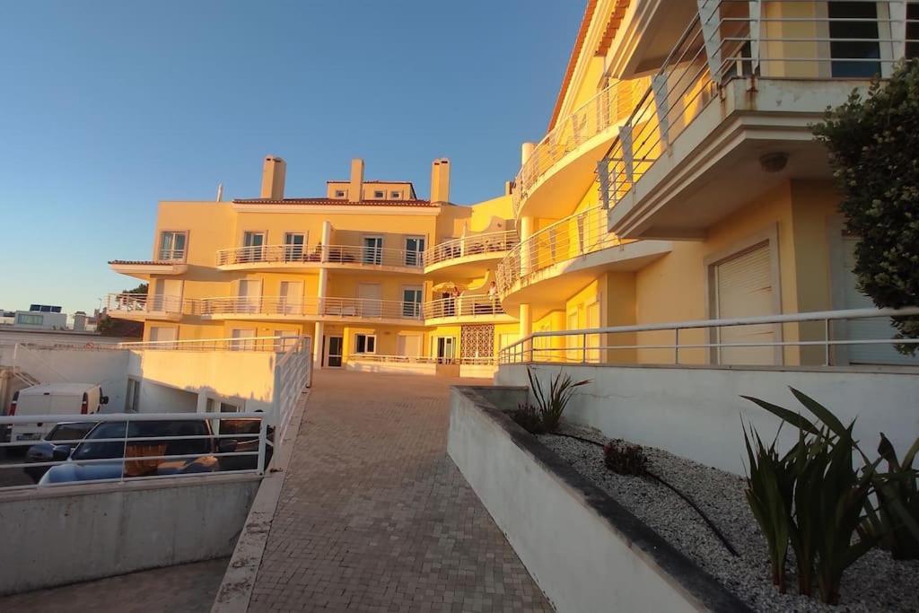 Ericeira Seaside Escape Apartment Ngoại thất bức ảnh